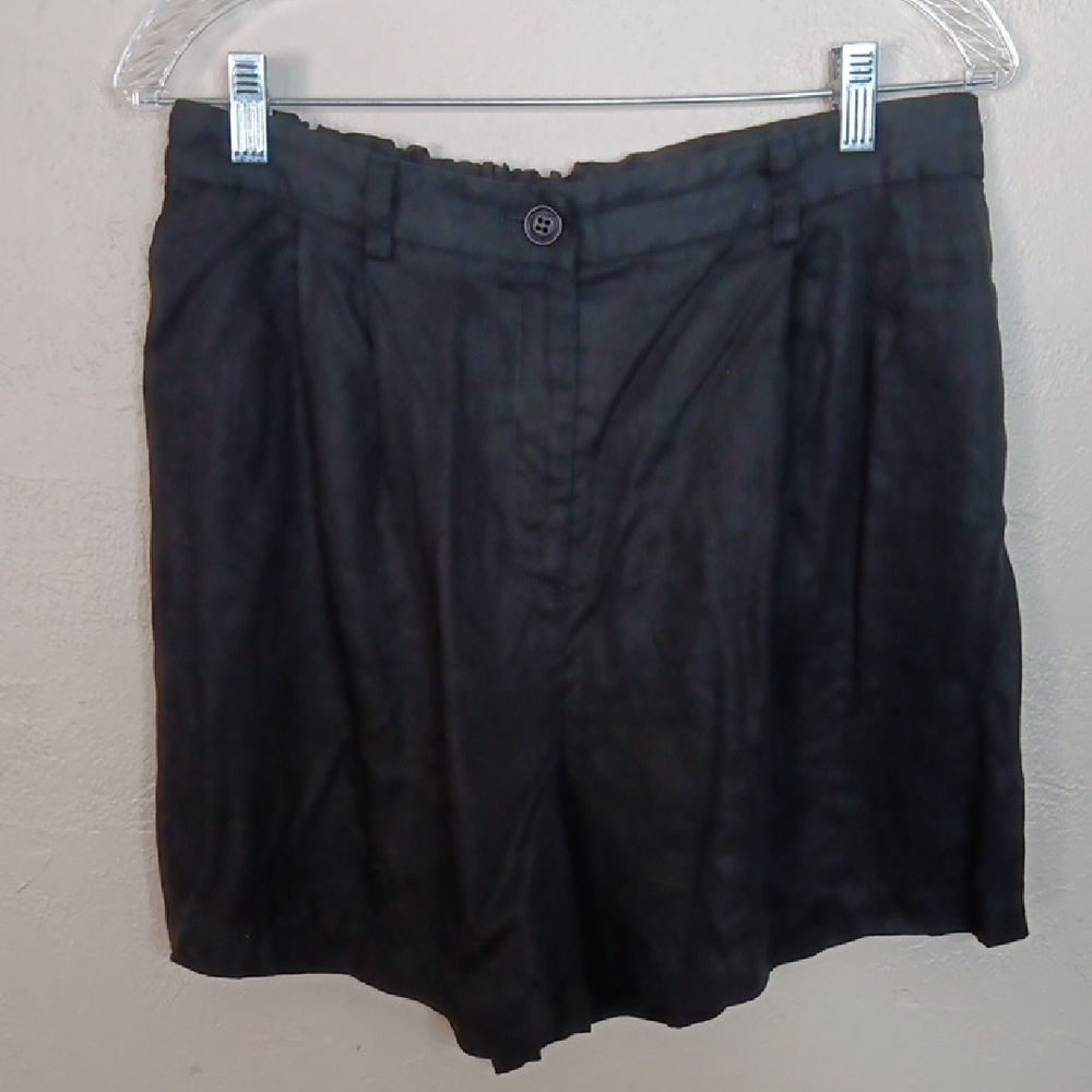 Vetta Black High-Waisted Shorts Size Large